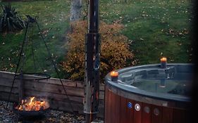 Beskidzki Zakątek Ustroń - Przytulny domek z kominkiem, idealny na relaks i ucieczkę od miasta